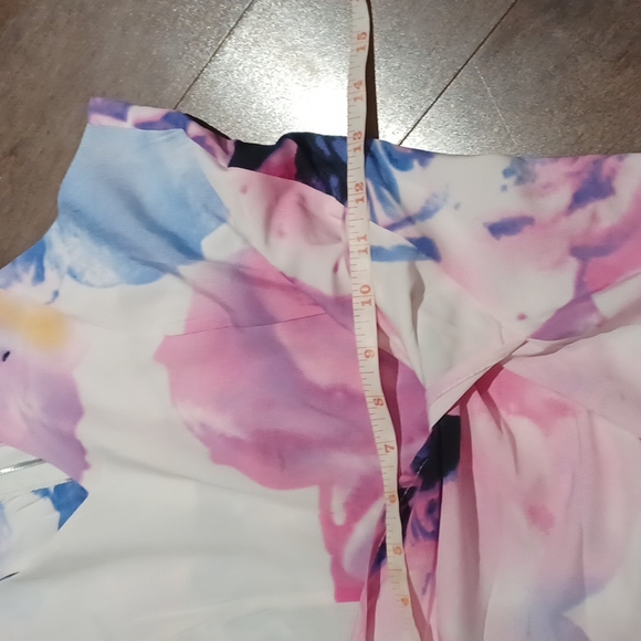 💰3/$30Vibrant mini front knot dress - Picture 8 of 8